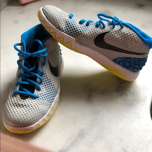 kyrie irving size 5